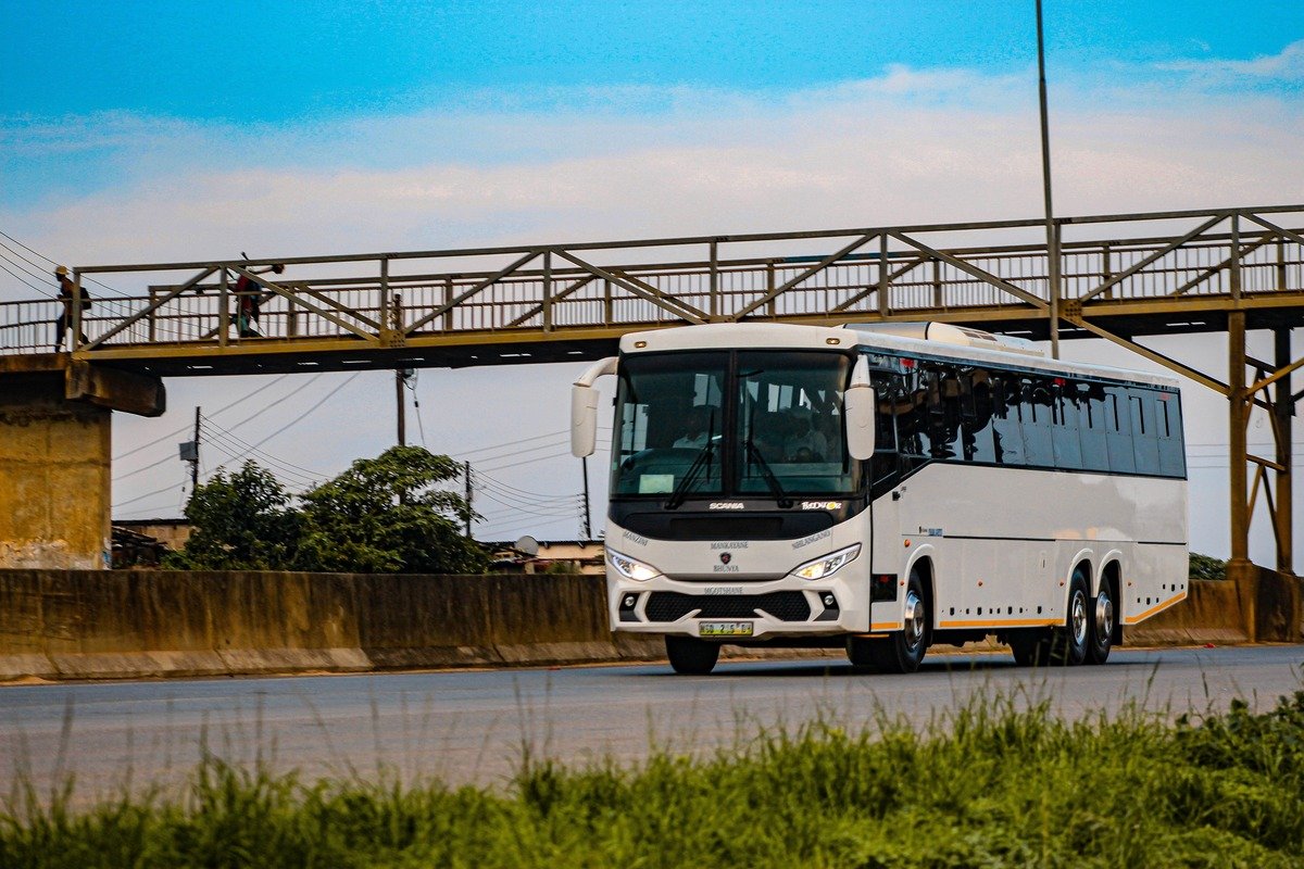 53 Seater Bus for Trips