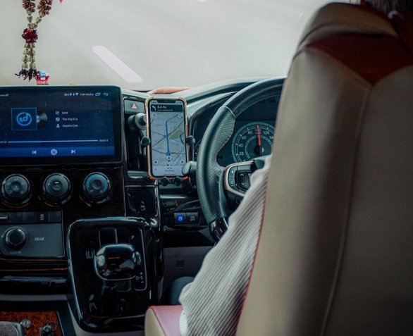 Luxury Interior Minibus 29